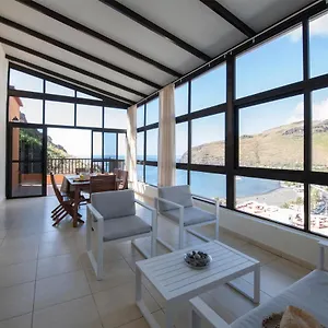 villa-con-estupenda-vista-a-oceano-la-gomera.in-canary-islands.com/