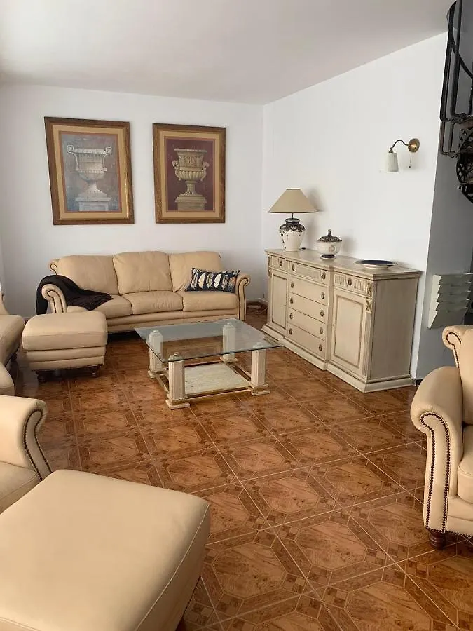 Mooi En Erg Ruim Appartement Met Een Openhaard Málaga