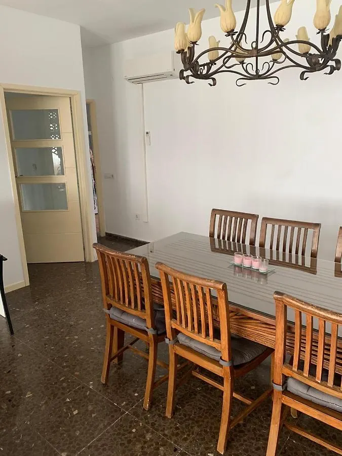 Mooi En Erg Ruim Appartement Met Een Openhaard Málaga España