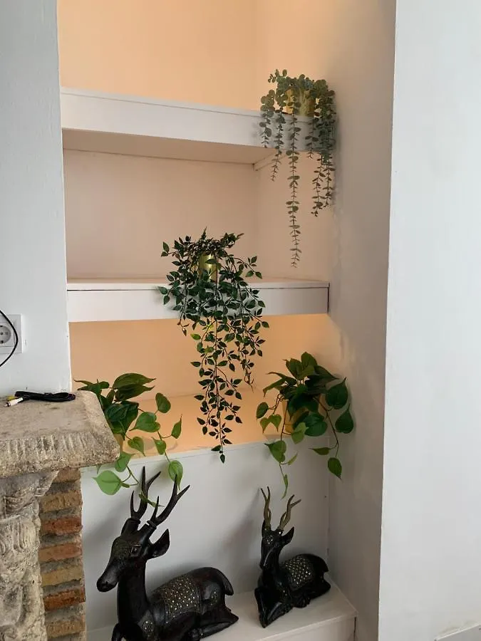 Apartamento Mooi En Erg Ruim Appartement Met Een Openhaard Málaga