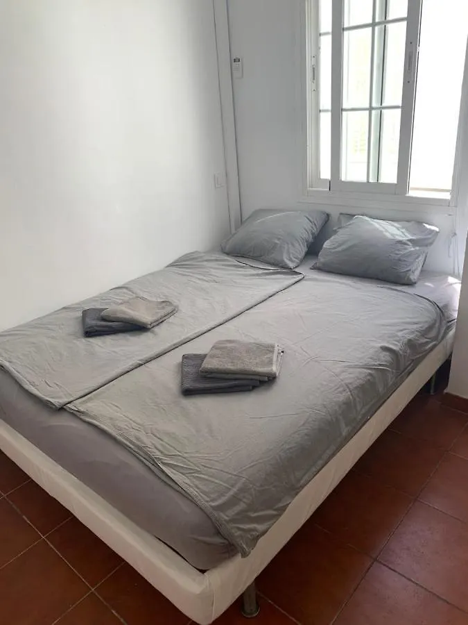 Apartamento Mooi En Erg Ruim Appartement Met Een Openhaard Málaga